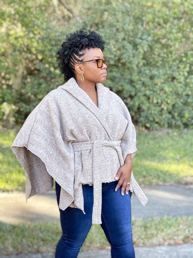 McCalls 8029 cape in wool wardrobe sewing patterns