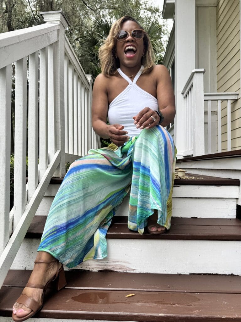 New Look 6798 NL6798 romper hacked into pants seated view